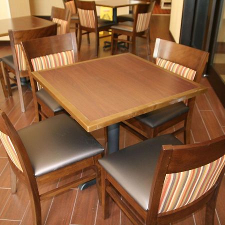 Hampton Inn & Suites Oxford-Anniston Étterem fotó