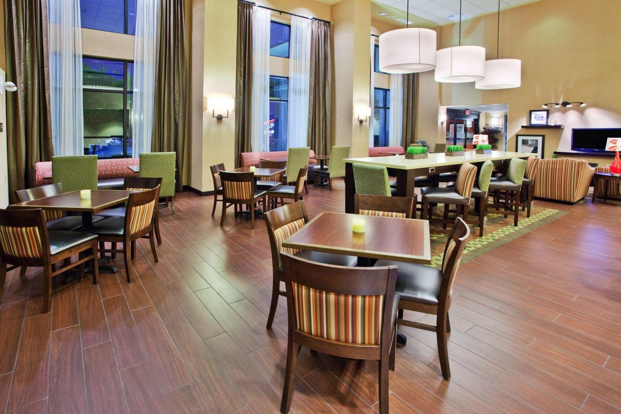 Hampton Inn & Suites Oxford-Anniston Étterem fotó