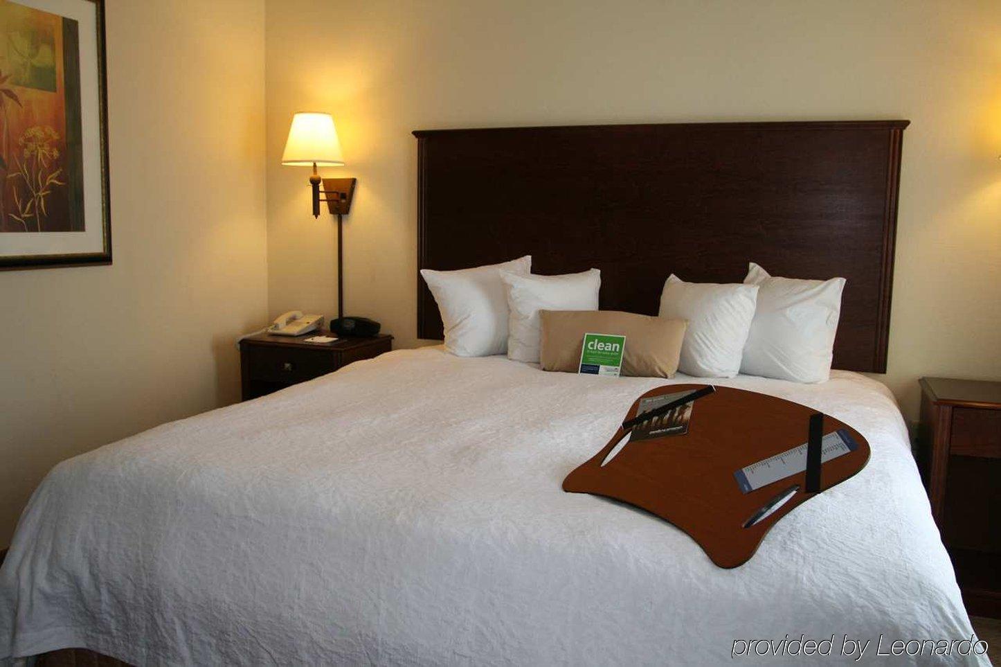 Hampton Inn & Suites Oxford-Anniston Szoba fotó